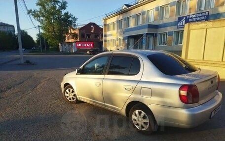 Toyota Platz, 2000 год, 330 000 рублей, 4 фотография