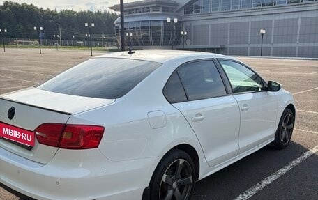 Volkswagen Jetta VI, 2014 год, 880 000 рублей, 7 фотография