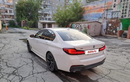 BMW 5 серия, 2022 год, 6 350 000 рублей, 10 фотография