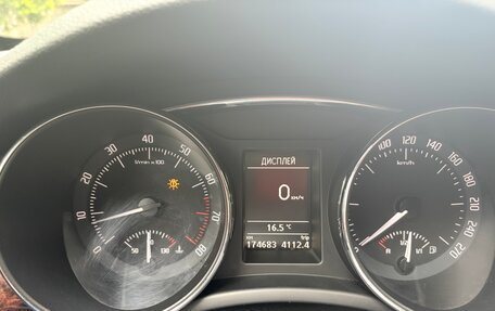 Skoda Superb III рестайлинг, 2012 год, 1 050 000 рублей, 9 фотография