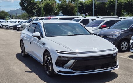 Hyundai Sonata VIII, 2023 год, 2 200 000 рублей, 3 фотография