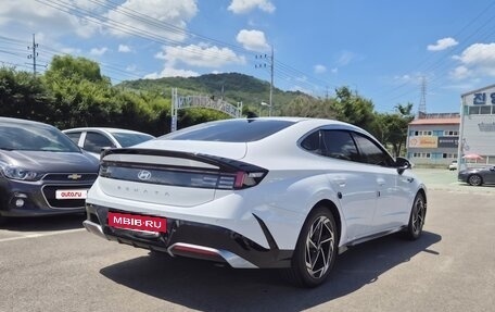 Hyundai Sonata VIII, 2023 год, 2 200 000 рублей, 4 фотография