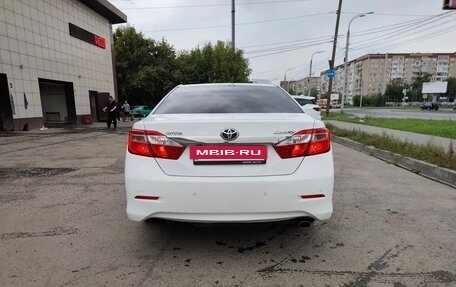 Toyota Camry, 2014 год, 1 590 000 рублей, 6 фотография