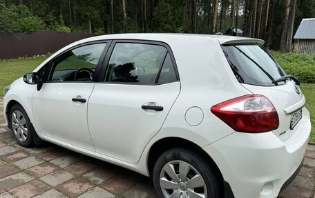 Toyota Auris II, 2011 год, 920 000 рублей, 5 фотография