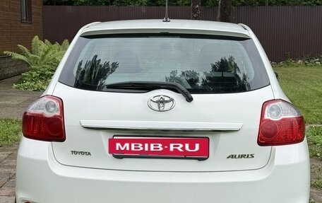 Toyota Auris II, 2011 год, 920 000 рублей, 6 фотография
