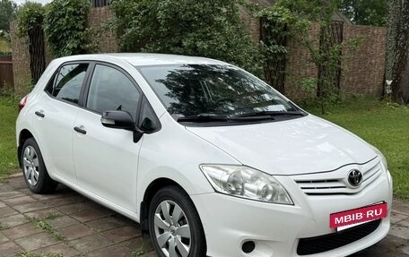 Toyota Auris II, 2011 год, 920 000 рублей, 8 фотография