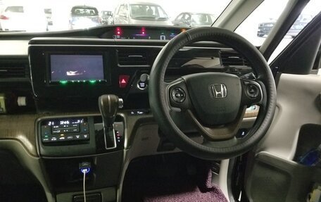 Honda Stepwgn IV, 2017 год, 1 365 000 рублей, 8 фотография