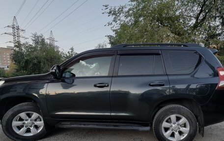 Toyota Land Cruiser Prado 150 рестайлинг 2, 2015 год, 3 450 000 рублей, 3 фотография