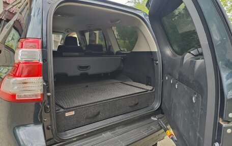 Toyota Land Cruiser Prado 150 рестайлинг 2, 2015 год, 3 450 000 рублей, 11 фотография