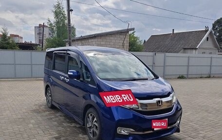 Honda Stepwgn IV, 2016 год, 1 495 000 рублей, 2 фотография
