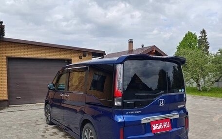 Honda Stepwgn IV, 2016 год, 1 495 000 рублей, 5 фотография