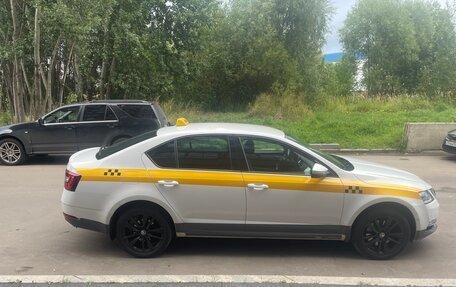 Skoda Octavia, 2019 год, 1 900 000 рублей, 3 фотография