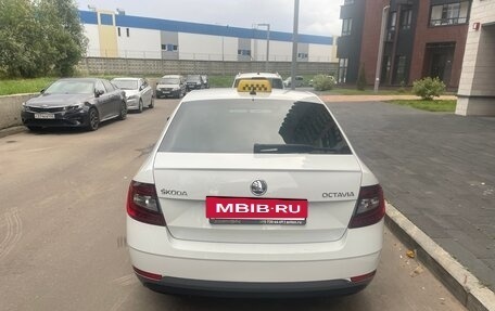 Skoda Octavia, 2019 год, 1 900 000 рублей, 2 фотография