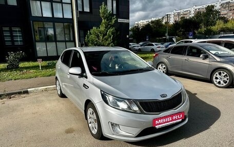 KIA Rio III рестайлинг, 2012 год, 1 050 000 рублей, 2 фотография