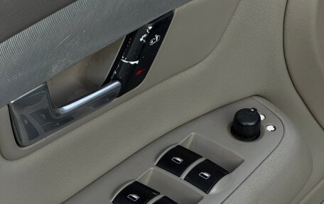Audi A4, 2005 год, 650 000 рублей, 17 фотография