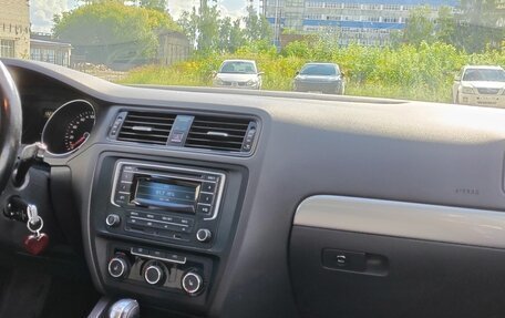 Volkswagen Jetta VI, 2014 год, 870 000 рублей, 13 фотография