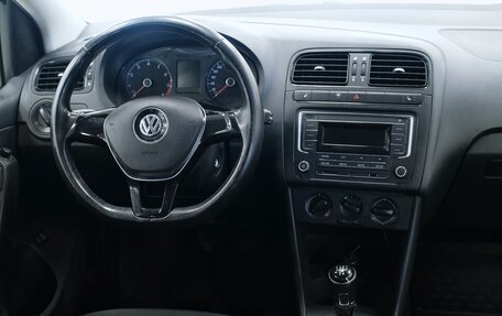 Volkswagen Polo VI (EU Market), 2016 год, 813 000 рублей, 11 фотография