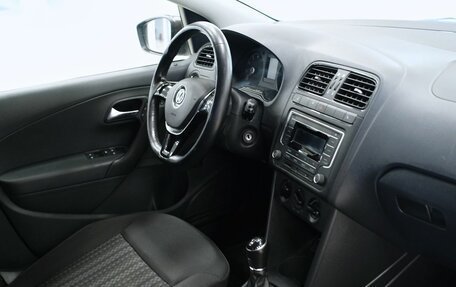 Volkswagen Polo VI (EU Market), 2016 год, 813 000 рублей, 12 фотография