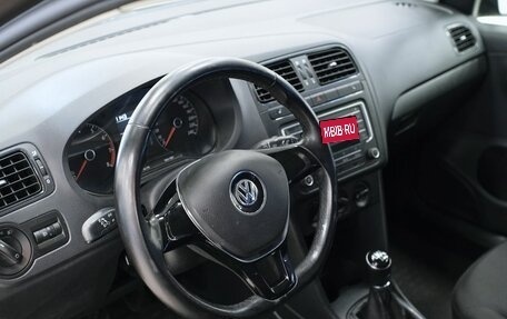 Volkswagen Polo VI (EU Market), 2016 год, 813 000 рублей, 9 фотография