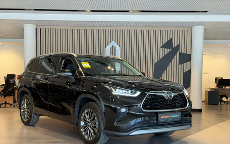 Toyota Highlander, 2026 год, 5 300 000 рублей, 17 фотография