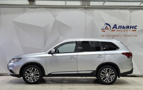 Mitsubishi Outlander III рестайлинг 3, 2016 год, 1 950 000 рублей, 6 фотография