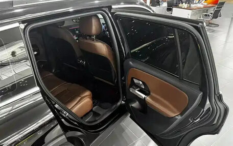 Mercedes-Benz GLB, 2022 год, 2 342 000 рублей, 18 фотография