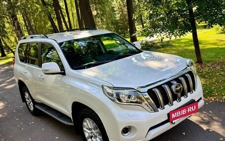 Toyota Land Cruiser Prado 150 рестайлинг 2, 2015 год, 3 497 000 рублей, 11 фотография