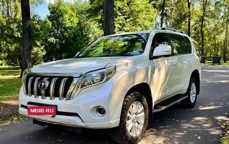 Toyota Land Cruiser Prado 150 рестайлинг 2, 2015 год, 3 497 000 рублей, 4 фотография