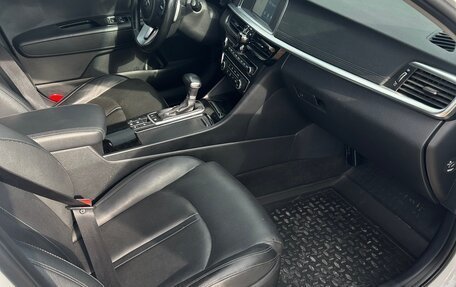 KIA Optima IV, 2019 год, 2 000 000 рублей, 17 фотография