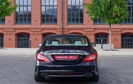 Mercedes-Benz CLS, 2015 год, 2 700 000 рублей, 4 фотография
