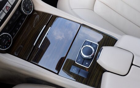 Mercedes-Benz CLS, 2015 год, 2 700 000 рублей, 21 фотография
