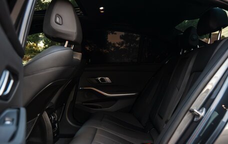 BMW 3 серия, 2021 год, 3 600 000 рублей, 27 фотография