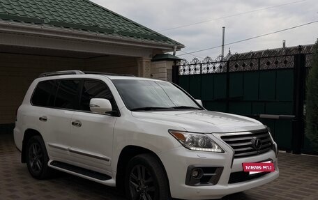 Lexus LX III, 2014 год, 5 000 000 рублей, 4 фотография