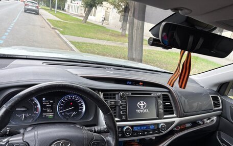 Toyota Highlander III, 2019 год, 3 200 000 рублей, 7 фотография