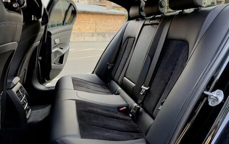 BMW 3 серия, 2019 год, 3 120 000 рублей, 11 фотография