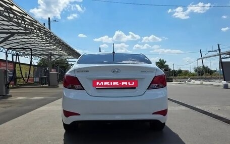Hyundai Solaris II рестайлинг, 2014 год, 910 000 рублей, 3 фотография