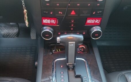 Volkswagen Touareg III, 2006 год, 1 700 000 рублей, 11 фотография