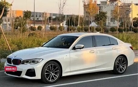 BMW 3 серия, 2022 год, 2 700 000 рублей, 2 фотография