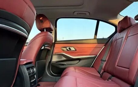 BMW 3 серия, 2022 год, 2 700 000 рублей, 14 фотография