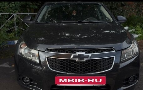 Chevrolet Cruze II, 2010 год, 650 000 рублей, 2 фотография