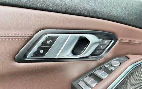 BMW 3 серия, 2023 год, 3 200 000 рублей, 14 фотография