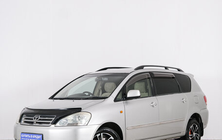 Toyota Ipsum II, 2001 год, 829 000 рублей, 4 фотография