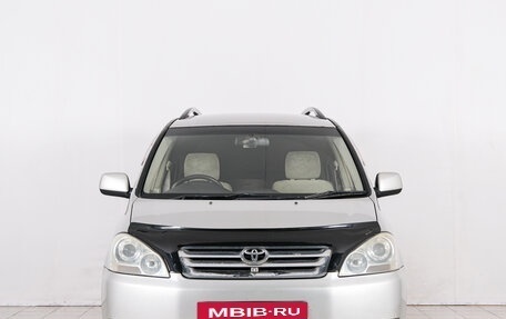 Toyota Ipsum II, 2001 год, 829 000 рублей, 3 фотография