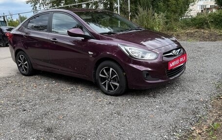 Hyundai Solaris II рестайлинг, 2012 год, 810 000 рублей, 5 фотография