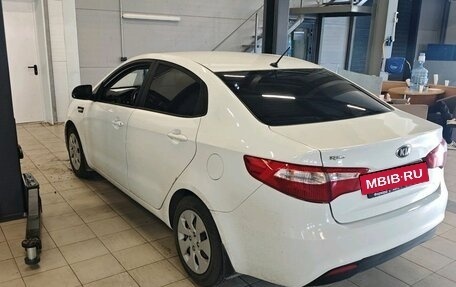 KIA Rio III рестайлинг, 2013 год, 696 000 рублей, 4 фотография
