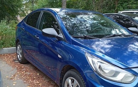 Hyundai Solaris II рестайлинг, 2012 год, 517 000 рублей, 3 фотография