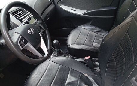 Hyundai Solaris II рестайлинг, 2012 год, 517 000 рублей, 5 фотография