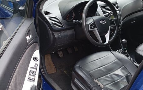 Hyundai Solaris II рестайлинг, 2012 год, 517 000 рублей, 6 фотография