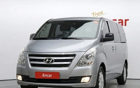 Hyundai Grand Starex Grand Starex I рестайлинг 2, 2017 год, 2 260 202 рублей, 16 фотография
