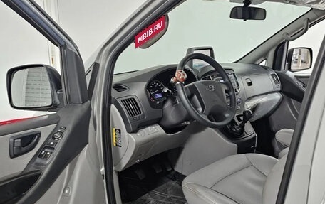 Hyundai Grand Starex Grand Starex I рестайлинг 2, 2017 год, 2 260 202 рублей, 9 фотография